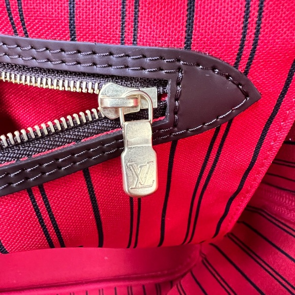 Louis Vuitton Neverfull MM Damier Ebene Tote - NEW - Picture 15 of 16